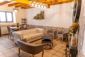 Hotel Rural La Bodega del Baldomero的休息区