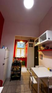 A kitchen or kitchenette at Double B Ferruccio I