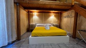 A bed or beds in a room at Double B Ferruccio I
