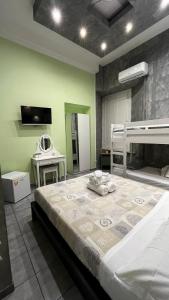 A bed or beds in a room at Double B Ferruccio I