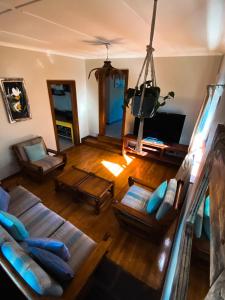 Posezení v ubytování The Salty Surf Shack