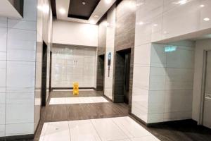 Baðherbergi á JQ Little Angle 3 小天使民宿3 NEW High Floor Seaview Netflix 6pax
