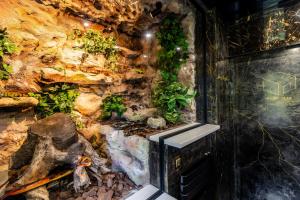 Zdjęcie z galerii obiektu HouseCube, Bar , prywatne Kino, Bilard , Luxus we Wrocławiu