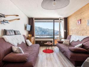 אזור ישיבה ב-Studio Montagne au cœur de Chamrousse, 3* proche des pistes - FR-1-340-160