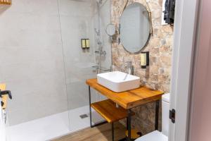 Hotel Rural La Bodega del Baldomero的一间浴室