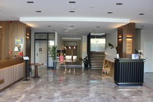 Лобби или стойка регистрации в Bonnie City Hotel +52 фотографии