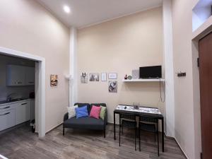 TV a/nebo společenská místnost v ubytování Nonna Concetta B&B Nocera - Vicino Tribunale di Nocera - Ristrutturato 2022