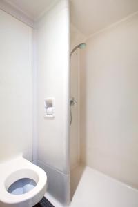 Koupelna v ubytování Hotel Ibis Budget Vichy