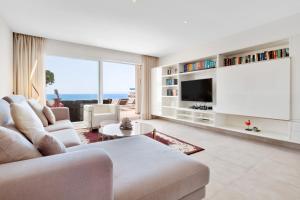 Μια τηλεόραση ή/και κέντρο ψυχαγωγίας στο Bungalow 67