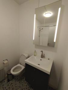 Vannituba majutusasutuses Komfort hjem i Aalborg