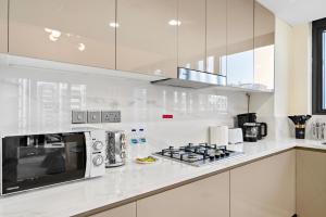 Φωτογραφία από το άλμπουμ του Modern 1BR with Boulevard View l 10mn to Downtown στο Ντουμπάι