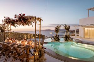 Bazén v ubytování Lovia Mykonos nebo v jeho okolí