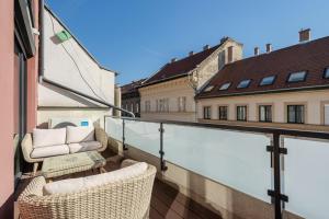 Kiraly 44 Luxury Apartment with free parking 1061 Budapest, 44 Király utca 3,4 kép - 2
