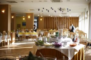 Restaurace v ubytování Hotel Donat - All Inclusive