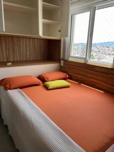 Postel nebo postele na pokoji v ubytování Apto novo e planejado em Condomínio Alto Padrão