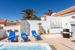 Basen w obiekcie Casa Naranja - Heated Pool - BBQ - Terrace - Free Wifi - Child & Pet-Friendly - 3 bedrooms - 6 people lub w pobliżu