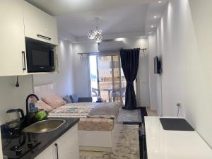 Η κουζίνα ή μικρή κουζίνα στο Luxury studio side sea view