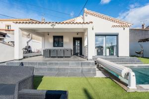 Billede fra billedgalleriet på Villa moderne avec piscine privée et espace extérieur à Le Rove i Le Rove + 13 billeder