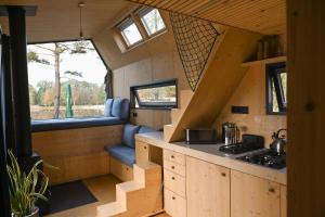 Foto dalla galleria di Tiny House Pioneer 1 - Green Tiny Spot Friesland a Schortens
