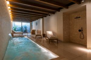 Bazén v ubytování Albades Hotel & Spa - Adults Only - 4 Star Superior nebo v jeho okolí