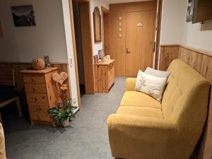Posedenie v ubytovaní Haus Carmen, Familienfreundliche 4 Edelweiss Ferienwohnung mit TOP Einrichtung