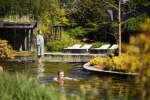Zahrada ubytování Resort in Germany with Tropical Pool & Lake