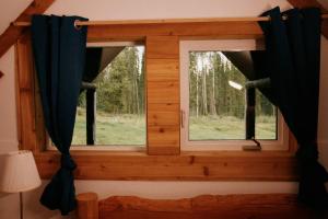 Fotografie z fotogalerie ubytování Rustic Basic Cabin at Beaverfoot v destinaci Parson