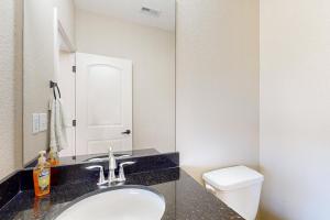 Koupelna v ubytování Lake View Lookout + 17 fotografií