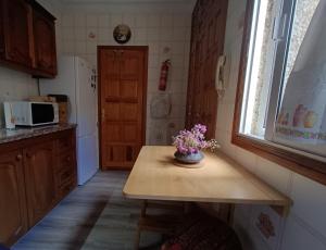 Kuchyň nebo kuchyňský kout v ubytování Habitación privada en la Laguna + 8 fotografií