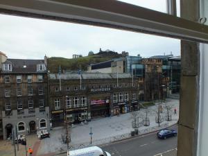 Galeriebild der Unterkunft Picardy Place Apartment in Edinburgh