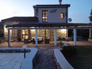 The building in which A villát is located