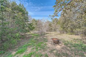 Κήπος έξω από το The Hill House