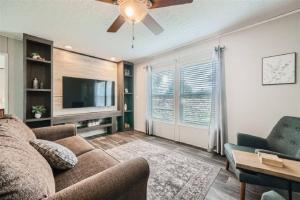 Μια τηλεόραση ή/και κέντρο ψυχαγωγίας στο The Hill House