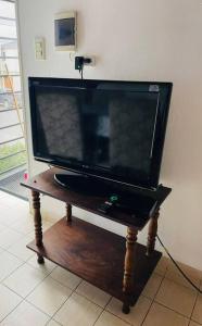 Μια τηλεόραση ή/και κέντρο ψυχαγωγίας στο Apartment Los Nogales II +6 φωτογραφίες
