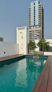 Piscina en o cerca de A dos cuadras del Paseo la Galería