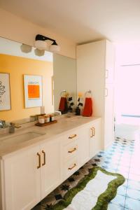 Φωτογραφία από το άλμπουμ του NEW Pause Penthouse Lofts - Downtown - Free Parking στο Χάλιφαξ +85 φωτογραφίες