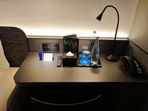 Foto dalla galleria di CapsuleTransit MAX - Airport Hotel - Landside, Public Area - Gateway KLIA T2, Lvl 2M a Sepang