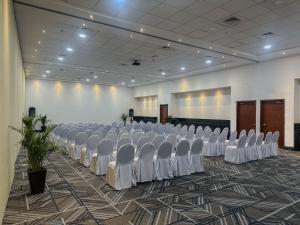 Konferenční prostory v ubytování Holiday Inn Express Mérida by IHG + 37 fotografií