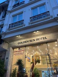 ハノイにあるGolden Sun Hotelのギャラリーの写真