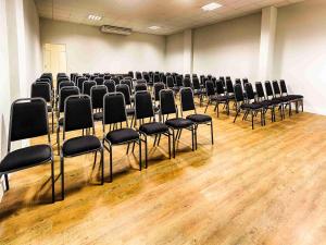 Área de negócios e/ou sala de conferências em Quality Hotel Pampulha & Convention Center