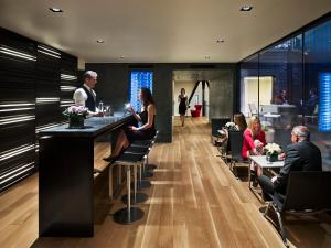 Lobbyen eller receptionen på AKA Times Square