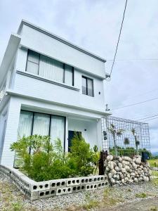 El edificio en el que está la villa
