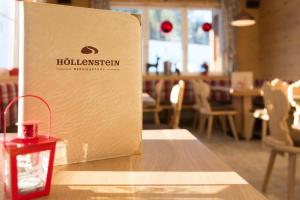 Restoran või mõni muu söögikoht majutusasutuses Berggasthof Höllenstein