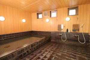 Koupelna v ubytování Ryokan Wakamizu