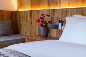 Wonderland Resort客房内的一张或多张床位