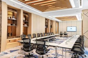 DoubleTree by Hilton Vientiane商务区和/或会议室