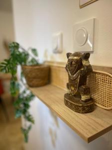 Imagen de la galería de La Suite Safari Luxe SPA, en Bouillargues