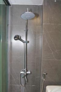 Koupelna v ubytování Lavender Hotel 202 - Nam Đuống, Thượng Thanh, Long Biên