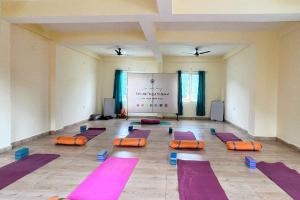 Foto sihtkohas Rishīkesh asuva majutusasutuse Hotel Krishna Rishikesh galeriist