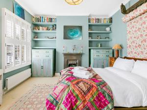Fotografija u galeriji objekta Pass the Keys Snuggy home in the heart of Chiswick u Londonu